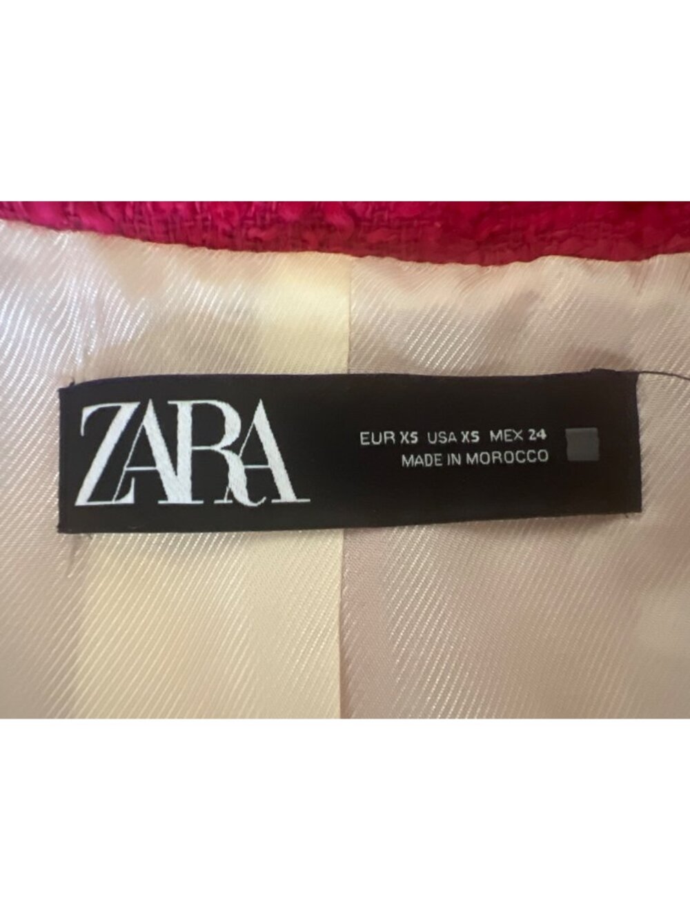 Zara Double-Breasted Tweed Blazer In Fuchsia With Frayed Edges & Gold Buttons - Picture 13 of 13